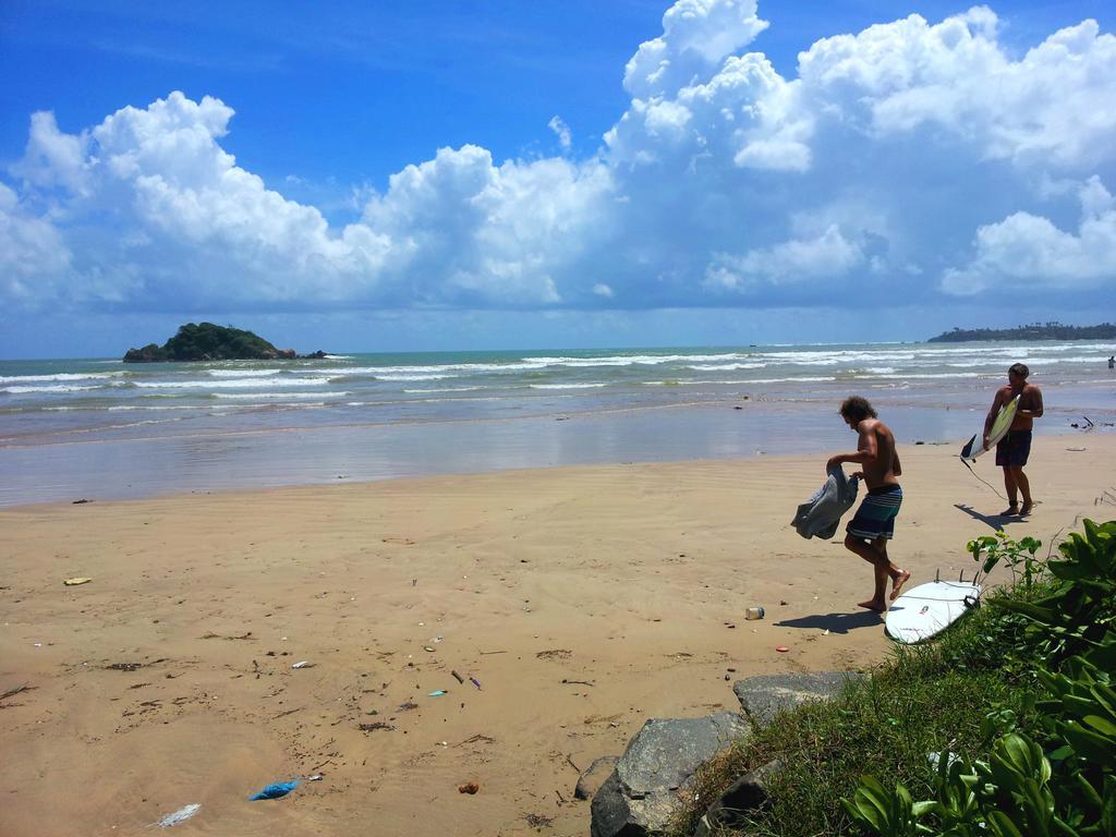 Ceylon Surf Guest And Restaurant Bed & Breakfast Weligama Exterior photo